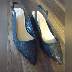 Chic by Lady Couture size 38/7 shimmer- Navy blue 2.5" heels EUC